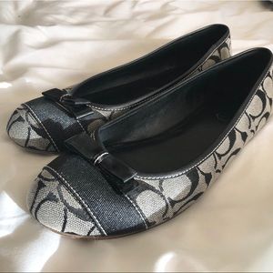 Coach cindie bow monogram flats